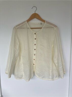 Women’s Cream Linen Button-Front Blouse with Pintuck Detail